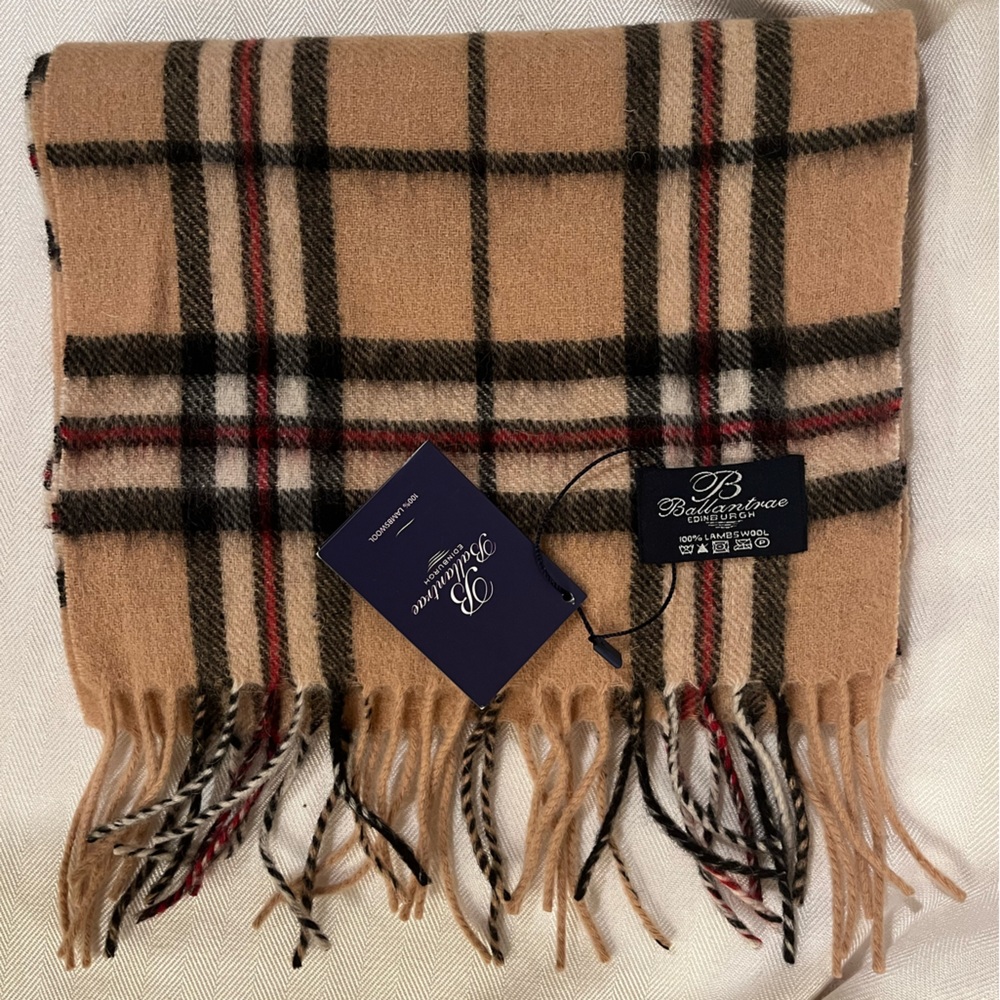 Bellantrae LambswoolScarf, Thomson Camel,‎ NWT.  60” x 10” gorgeous plaid…
